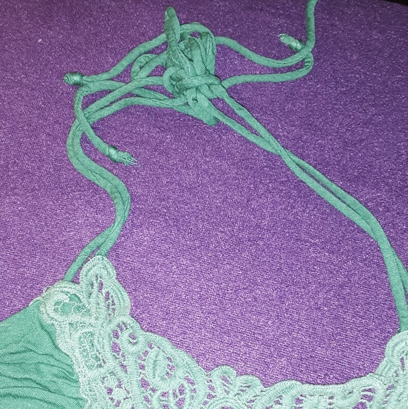 Cute Halter Top - Picture 4 of 5